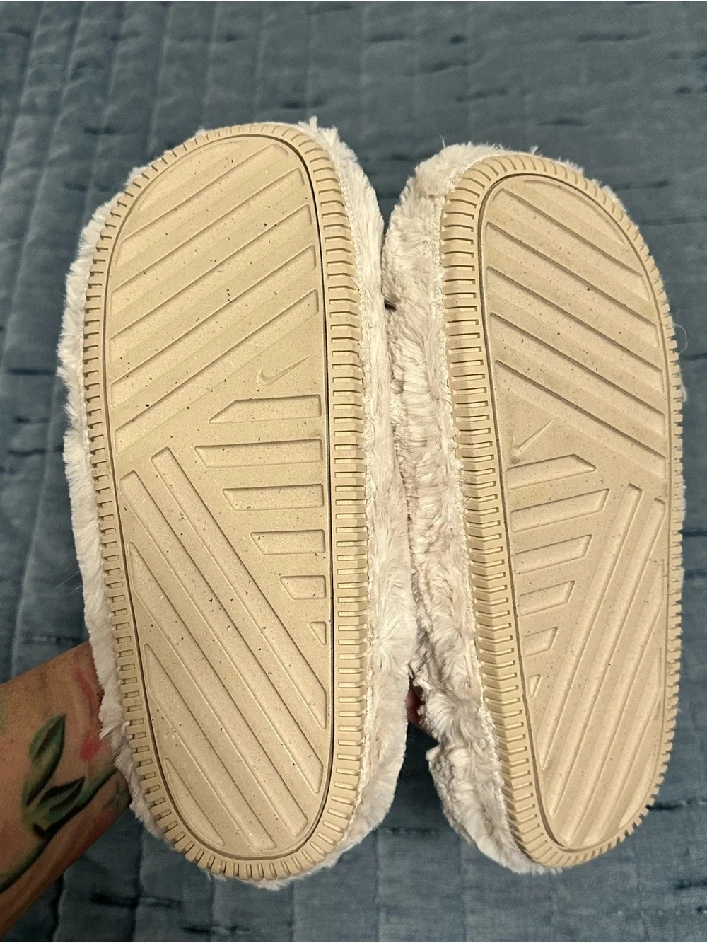 Nike Fuzzy Slide Calm Mules SE